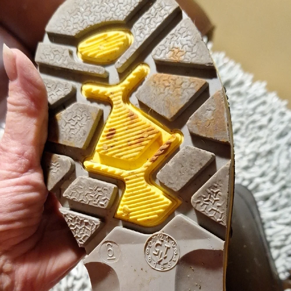 Black and Yellow Men's Rubber Boots